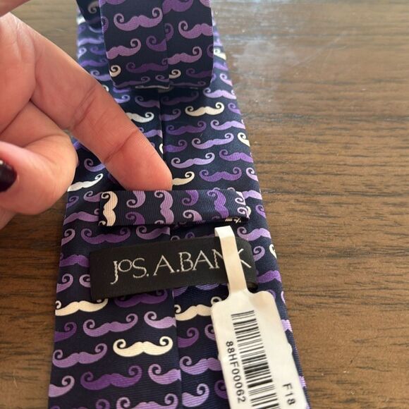 NWT Jos A Bank Silk Mustache Tie - Picture 8 of 12